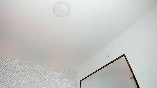 Sasha_Wolff on StripChat 