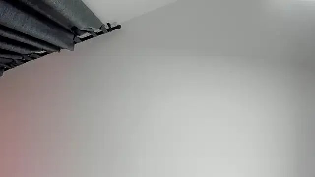 Sasha_Wolff on StripChat 