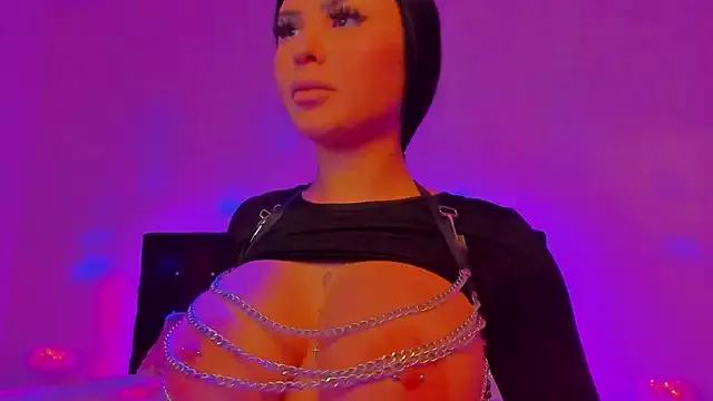 SashaChase from StripChat