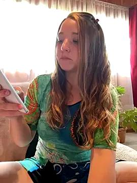 sashapulse from StripChat is Freechat