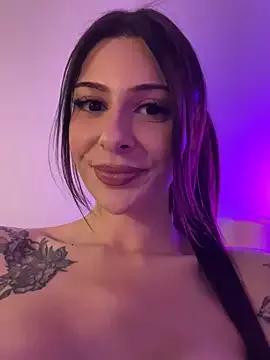 Sassy-Susie from StripChat