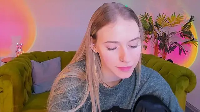 sassy_cutie on StripChat 