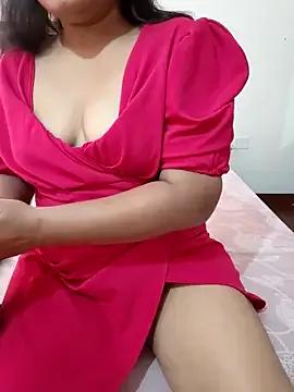 Sassy_Saraa from StripChat is Freechat