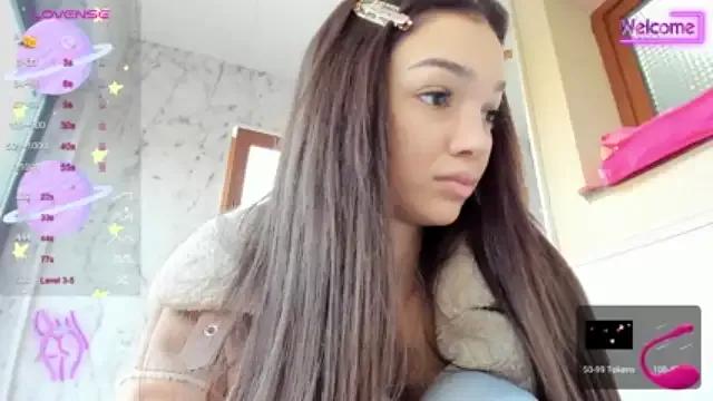Sassy_Teen from StripChat is Freechat
