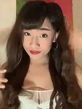 SassyLaurier from StripChat is Freechat