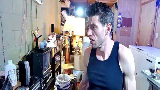 savageconfidence on StripChat 