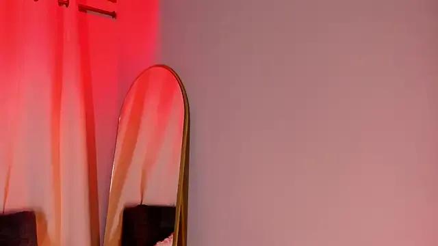 Scarlett__Hill from StripChat is Freechat