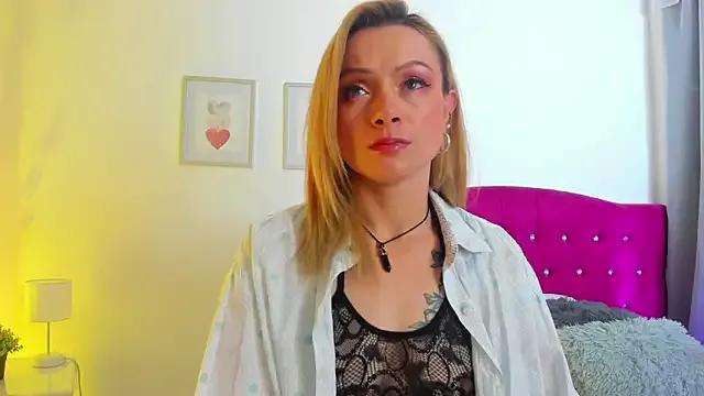 scarlett_blake11 from StripChat is Freechat