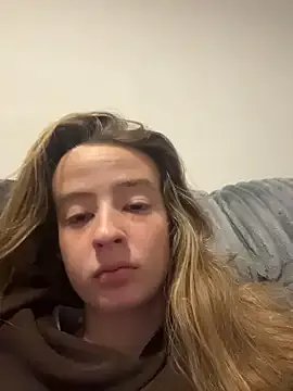 SeccySerena on StripChat 