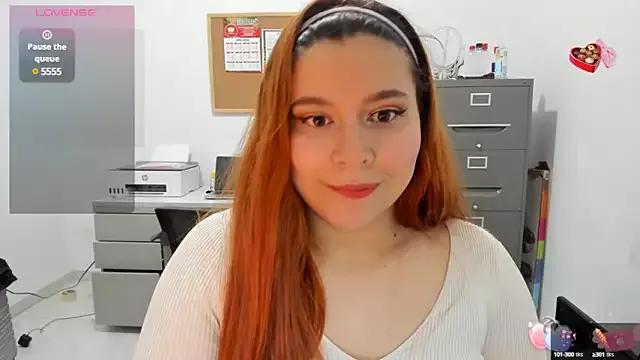 secretarysquirt from StripChat is Freechat