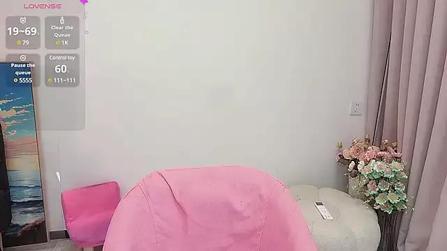 Selenaaaaa- from StripChat