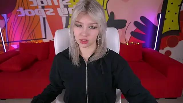 SelenaIris from StripChat is Freechat