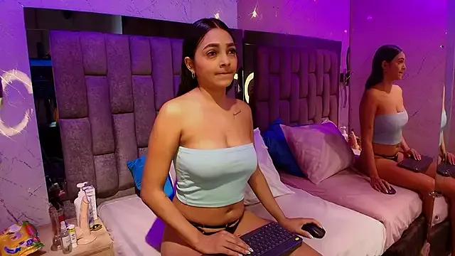 SelennaRuiz from StripChat is Freechat