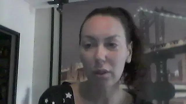 Selirine from StripChat is Freechat