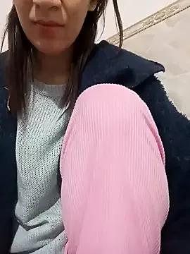 Sellena2 from StripChat
