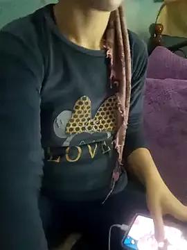 Sellena2 from StripChat
