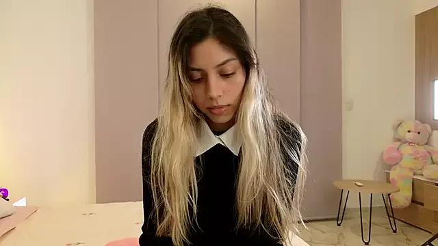 Sensualtease from StripChat
