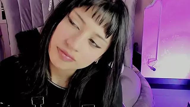 Seren_Bleck from StripChat