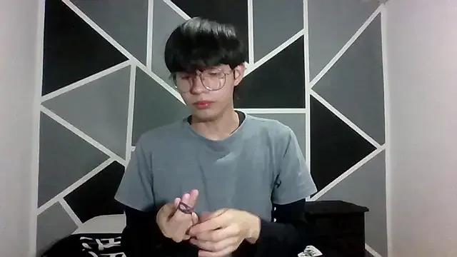 seung_vinblue from StripChat is Freechat