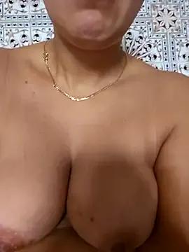 Sexy-girl from StripChat is Freechat
