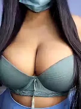 Sexy-lily from StripChat is Freechat