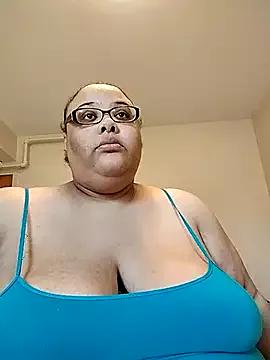 SexyBBW10790 from StripChat is Freechat
