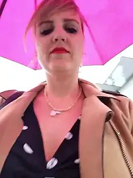 Sexybiene969 from StripChat is Freechat