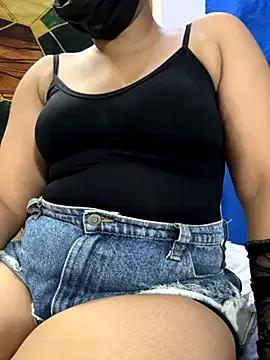 SEXYMUMBAIGIRL1 from StripChat is Freechat