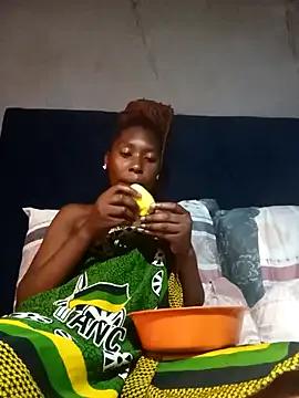 sexysmalldaily04 from StripChat is Freechat