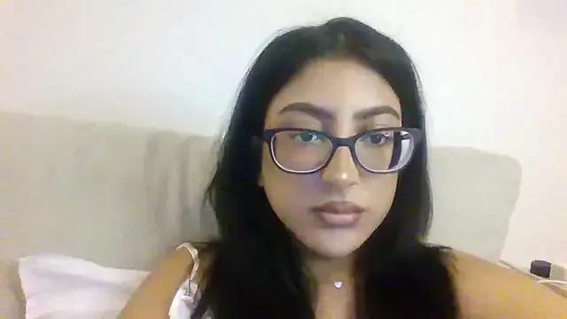 SexySophiaUK from StripChat is Freechat