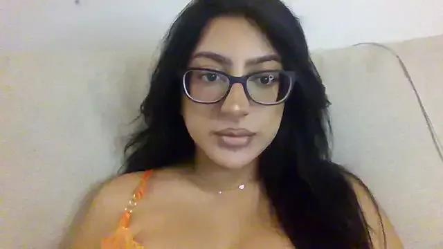 SexySophiaUK from StripChat is Freechat