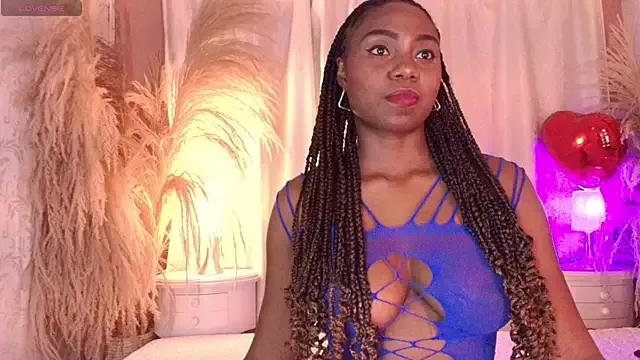Shanyqueen from StripChat is Freechat