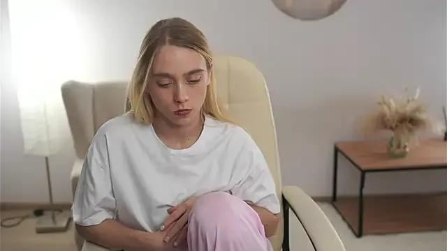 SharleneTaymon from StripChat is Freechat