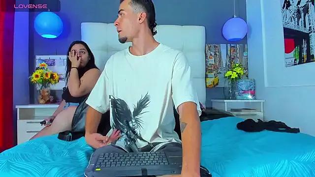 Sharon_Tyga20 from StripChat is Freechat