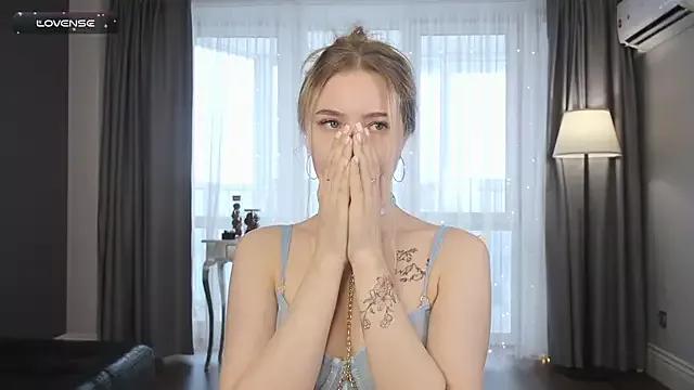 SheenaDrye from StripChat