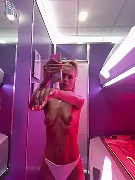ShortySweet from StripChat is Freechat