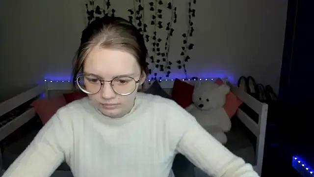 shy_elina01 from StripChat is Freechat