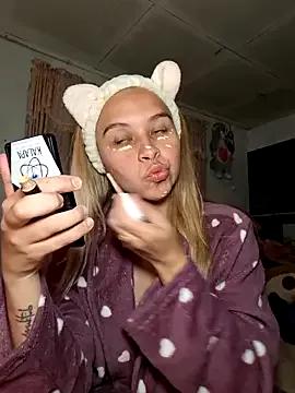Siennalust1 from StripChat is Freechat