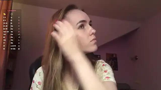 SiIver_Dawn from StripChat is Freechat