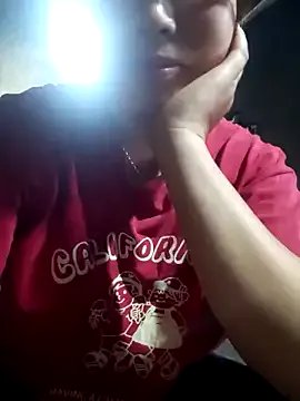 siki-00 on StripChat 