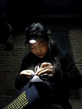 siki-00 on StripChat 