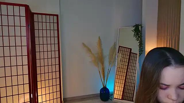 SilentLily from StripChat is Freechat