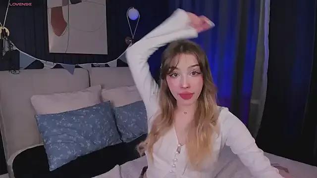 sillybloom from StripChat