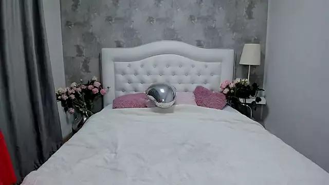 silver_moon_light from StripChat is Freechat