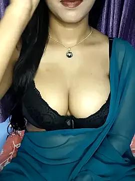 simi_love from StripChat is Freechat