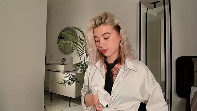 Checkout girls naked models with similar nickname. Cute sexy Free Models.