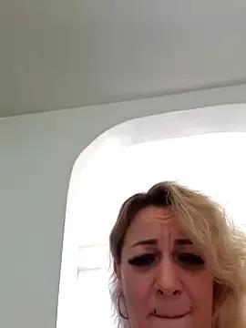 Discover smoking webcams. Cute Free Performers.