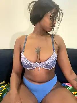 SinfulMirage from StripChat is Freechat