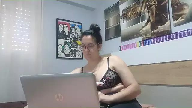 SiperinoLossado from StripChat is Freechat