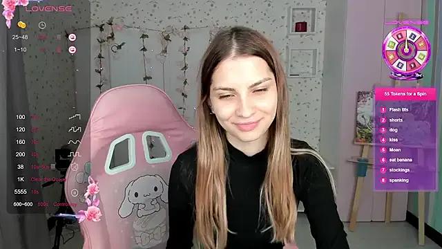 SirenaSky from StripChat is Freechat